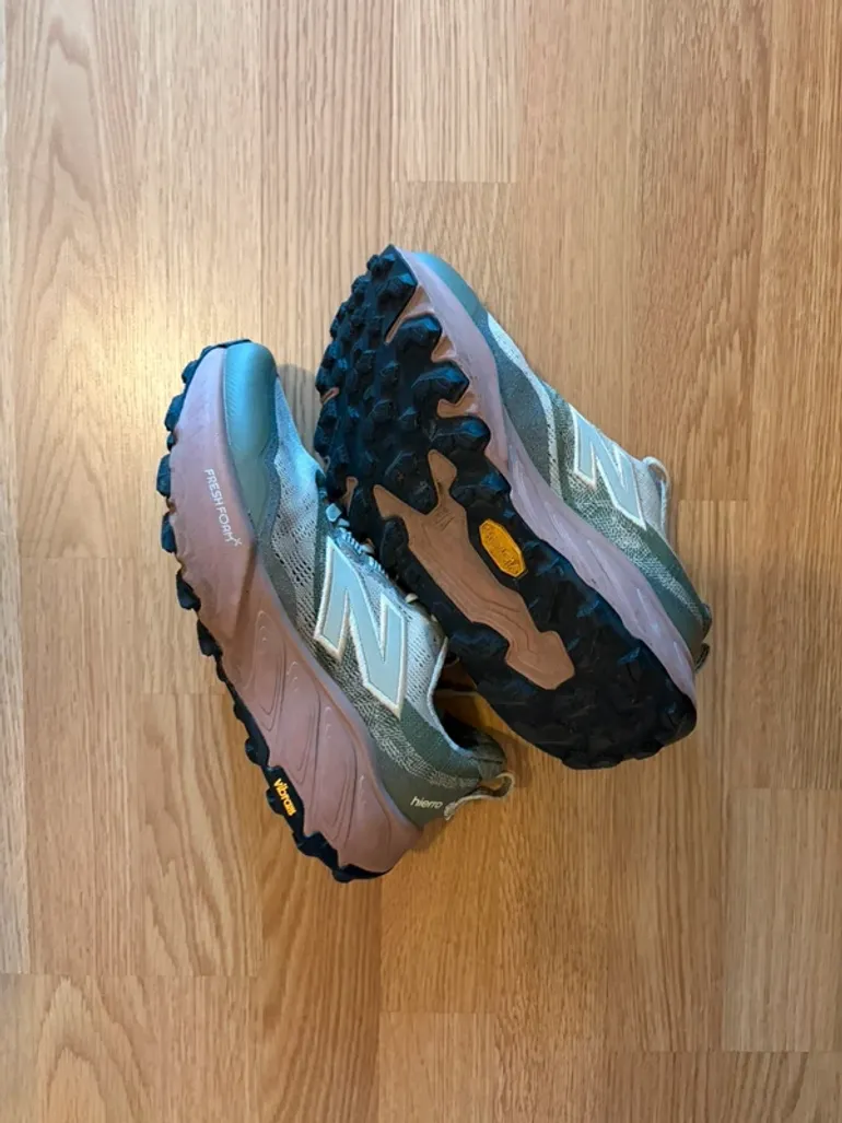 Used New Balance Fresh Foam X Hierro v9 bike — image 3 of 3