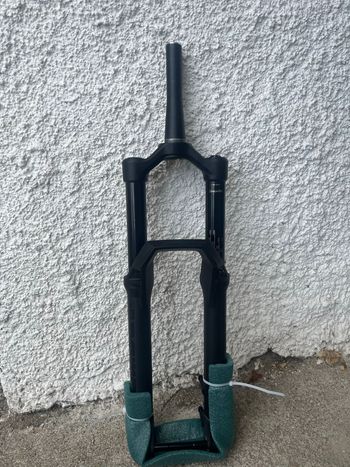Used RockShox Domain RC 170mm Fork 2026 Fork
