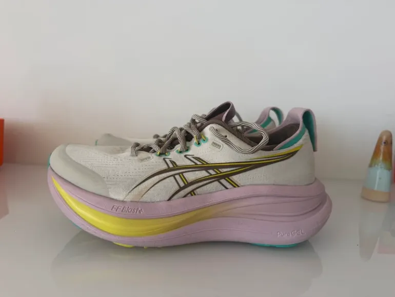 Tweedehands Asics FF Blast+ Pure Gel bike — afbeelding 3 van 6