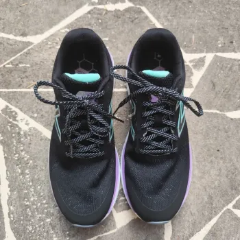 Brugt New Balance Fresh Foam 660 Running Shoes