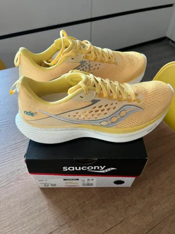 Gebrauchtes Saucony Ride 17 Running Shoes