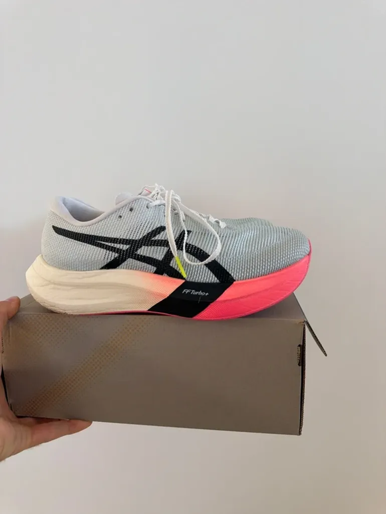 Tweedehands Asics Metaspeed Sky Ekiden bike — afbeelding 3 van 13