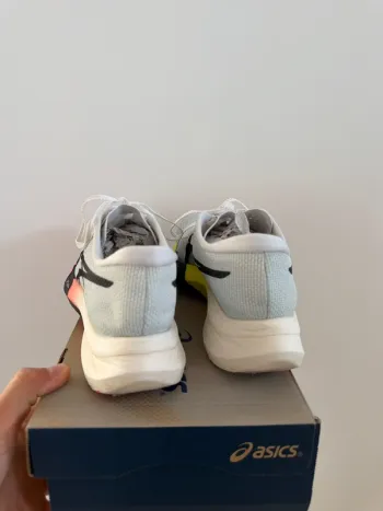 Tweedehands Asics Metaspeed Sky Ekiden bike — afbeelding 11 van 13