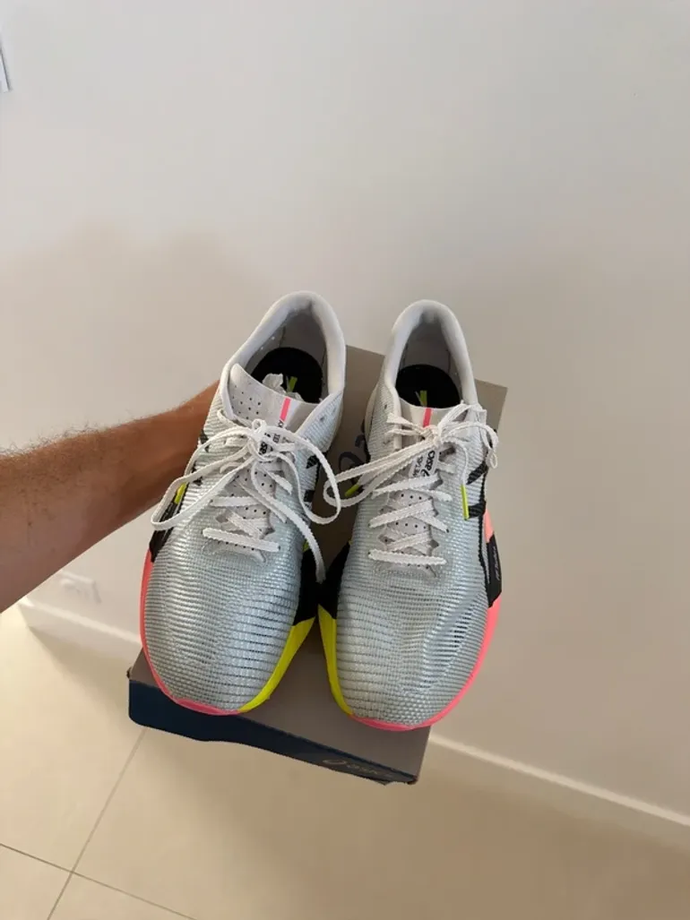 Tweedehands Asics Metaspeed Sky Ekiden bike — afbeelding 4 van 13