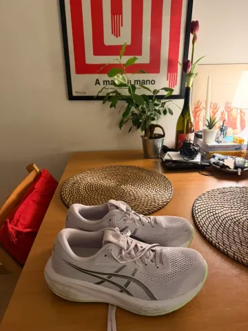 Used Asics Running Shoes Running Shoes
