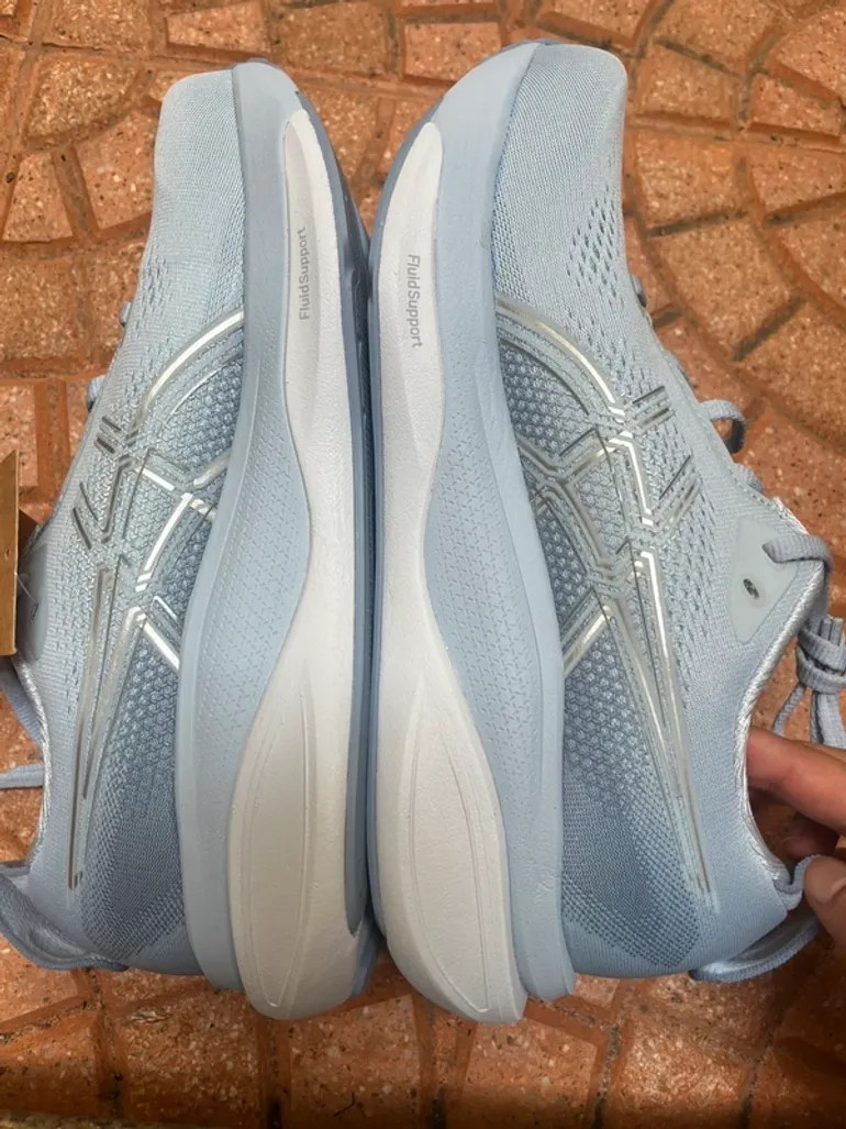 Tweedehands Solid Gel-Kayano 33 bike — afbeelding 4 van 10