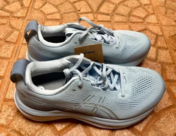 Used Solid Gel-Kayano 33 Running Shoes