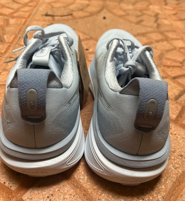 Tweedehands Solid Gel-Kayano 33 bike — afbeelding 2 van 10