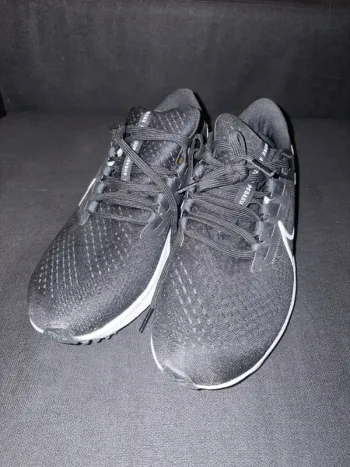 Used Pegasus Zoom 38 Running Shoes