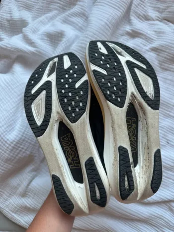 Used Hoka Rocket X3 bike — image 2 of 4