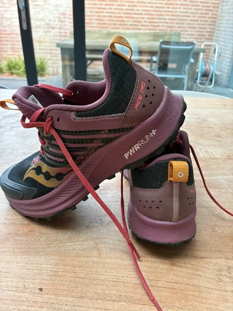 Used Saucony Ride TR2 bike — image 2 of 4