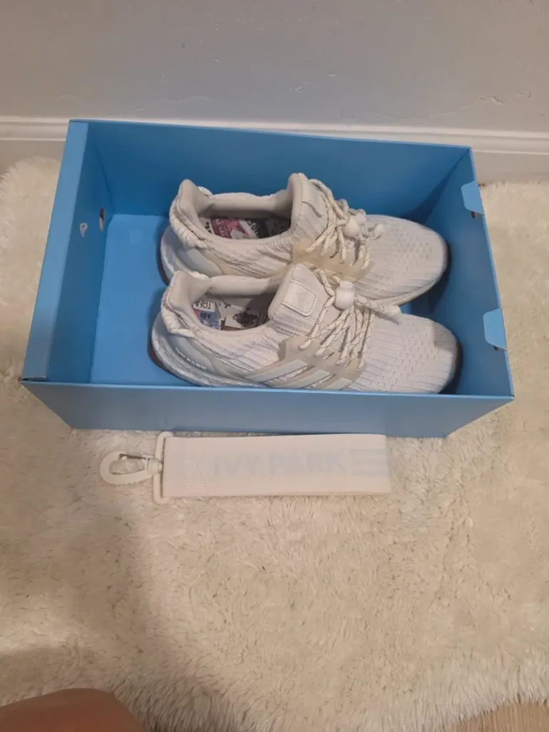 Tweedehands Adidas Ultra Boost bike — afbeelding 5 van 5