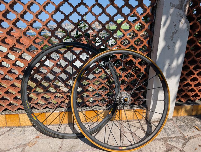 Brugt Mavic Carbon Wheels bike — billede 2 af 2