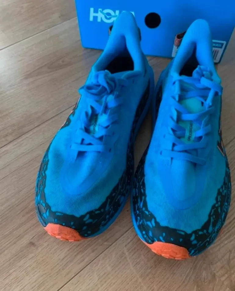 Tweedehands Hoka Speedgoat 6 bike — afbeelding 3 van 7