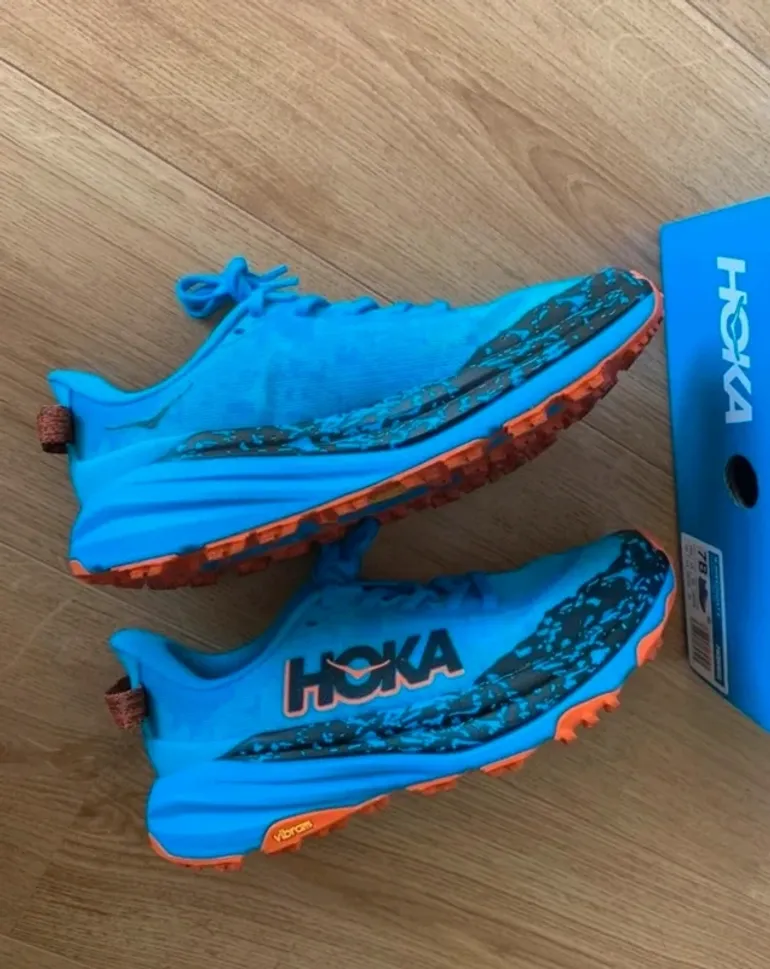 Tweedehands Hoka Speedgoat 6 bike — afbeelding 2 van 7