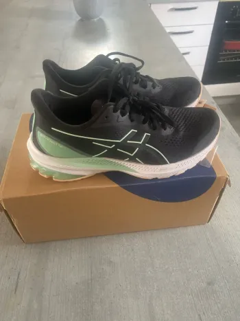 Used Asics Running Shoes Running Shoes