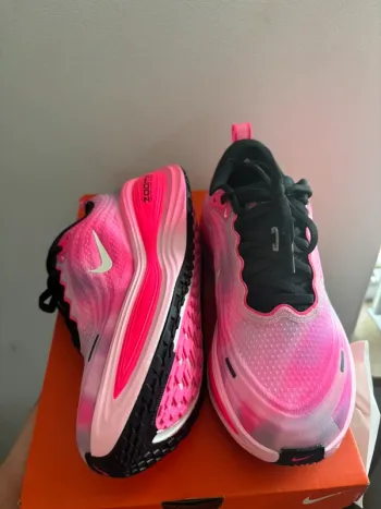 Used Nike Vomero Plus Running Shoes