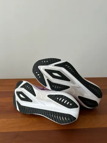 Used Asics Versablast 4 bike — image 4 of 5