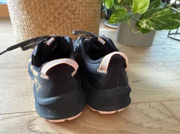 Used Asics Gel Trabuco 12 GTX bike — image 8 of 13