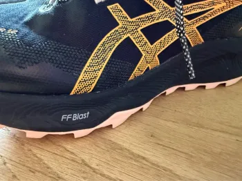 Used Asics Gel Trabuco 12 GTX bike — image 11 of 13