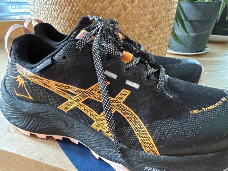 Used Asics Gel Trabuco 12 GTX bike — image 3 of 13