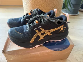 Used Asics Gel Trabuco 12 GTX bike — image 4 of 13