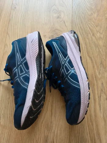 Tweedehands Asics GT-1000 11 bike — afbeelding 2 van 6