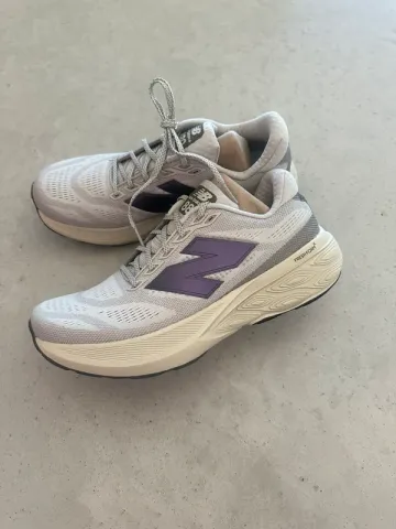 Used New Balance Fresh Foam x 880 Running Shoes