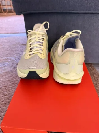 Tweedehands Nike ZOOM FLY 6 PRM bike — afbeelding 2 van 4