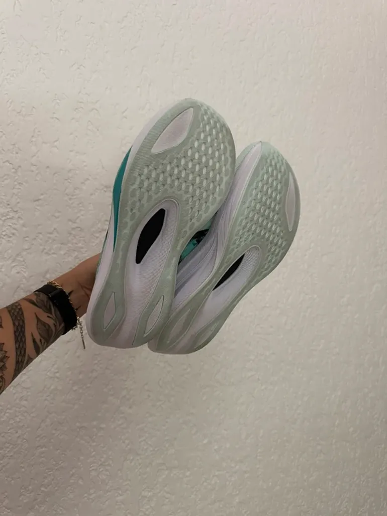 Tweedehands Asics Magic Speed 4 bike — afbeelding 4 van 6