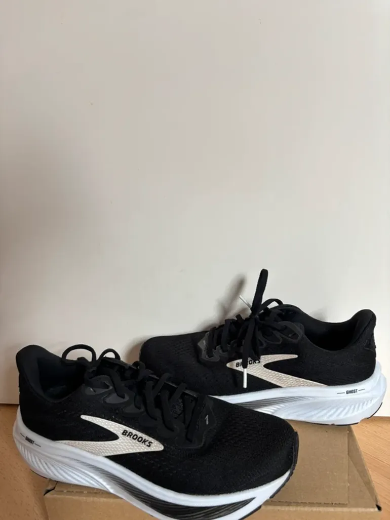 Used Brooks Ghost 17 bike — image 6 of 8