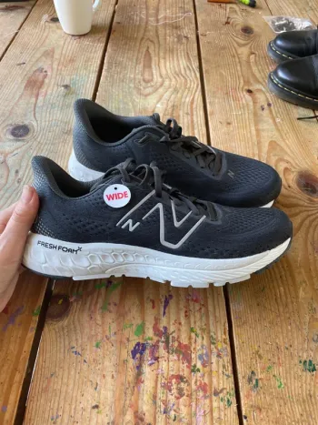 Used New Balance Fresh Foam 880 Running Shoes
