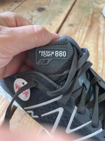Used New Balance Fresh Foam 880 bike — image 5 of 6
