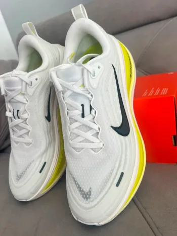 Brugt Nike Vomero Plus bike — billede 2 af 12