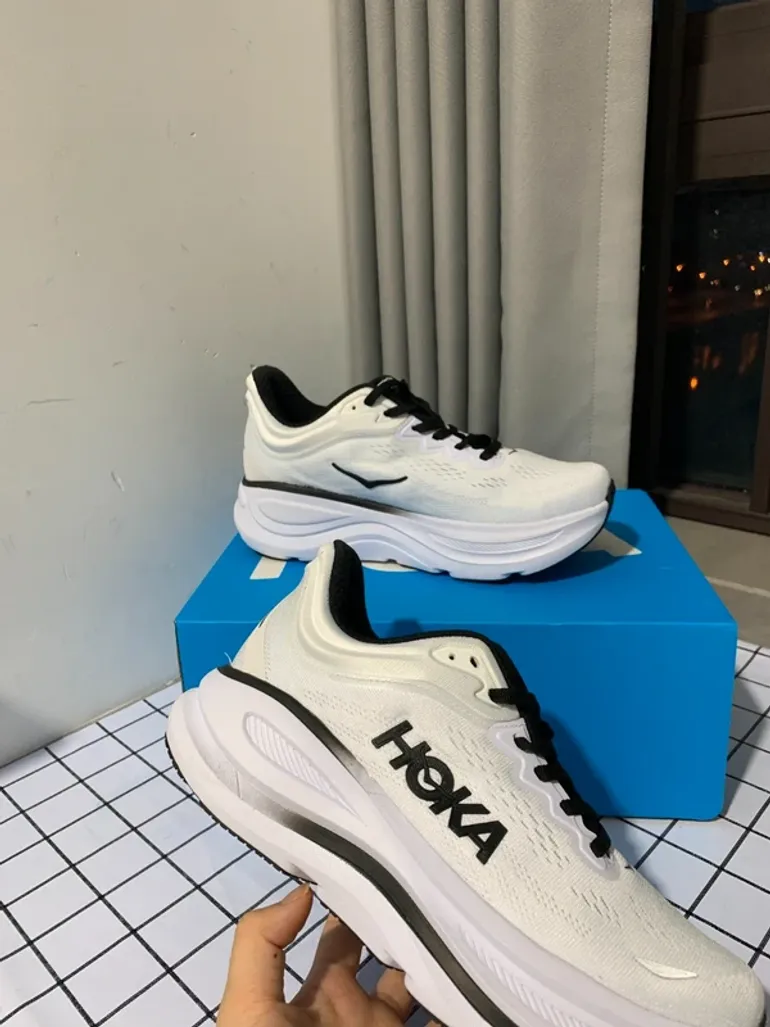 Hoka Bondi 9 bike usato — immagine 3 di 5