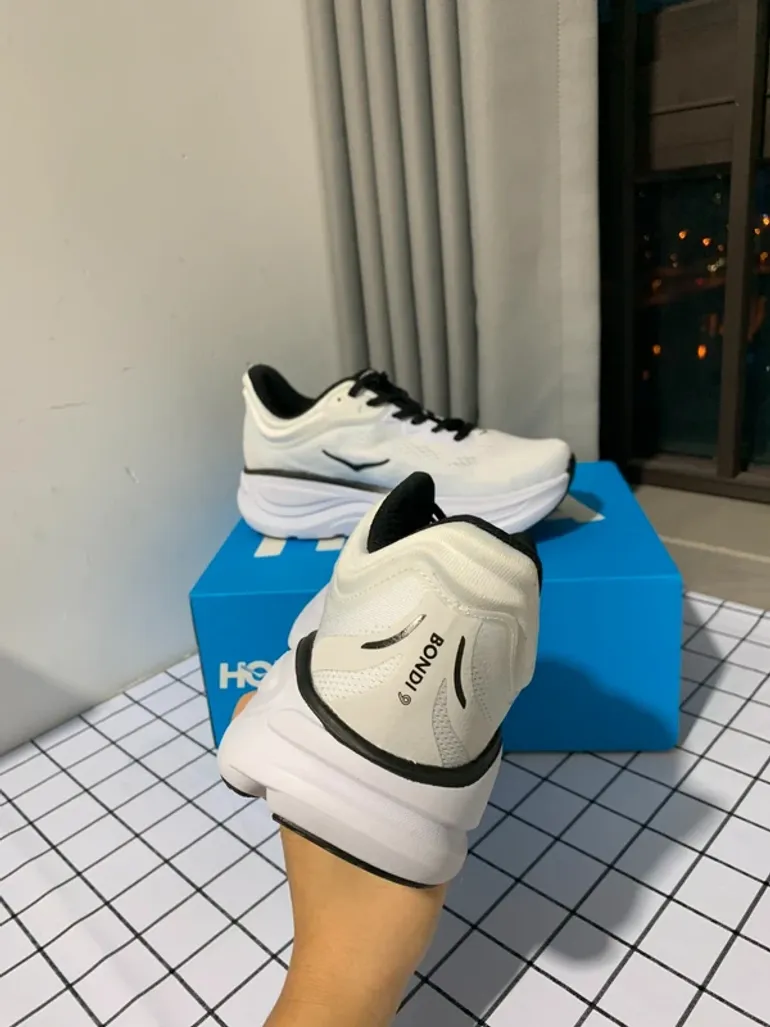 Hoka Bondi 9 bike usato — immagine 4 di 5
