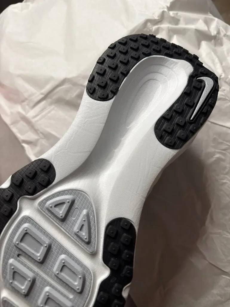 Używany Nike Vomero 18 bike — zdjęcie 5 z 7