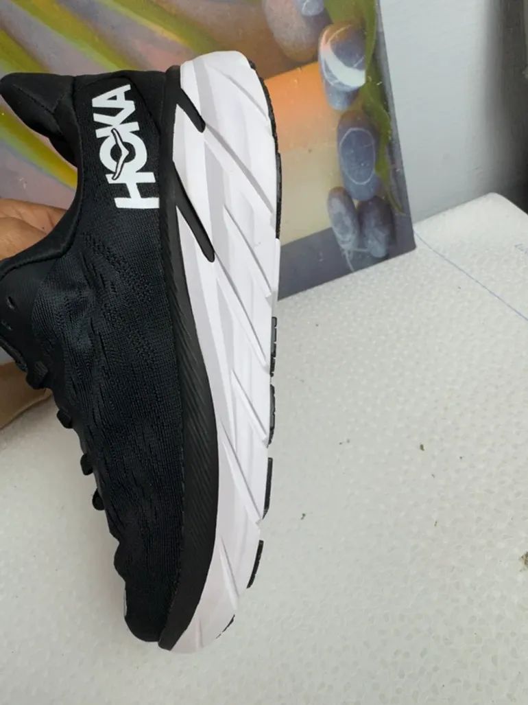 Used Hoka Clifton 8 bike — image 5 of 7