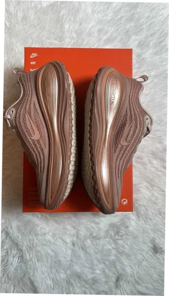 Tweedehands Rose Nike Zoom Vomero Plus bike — afbeelding 5 van 11