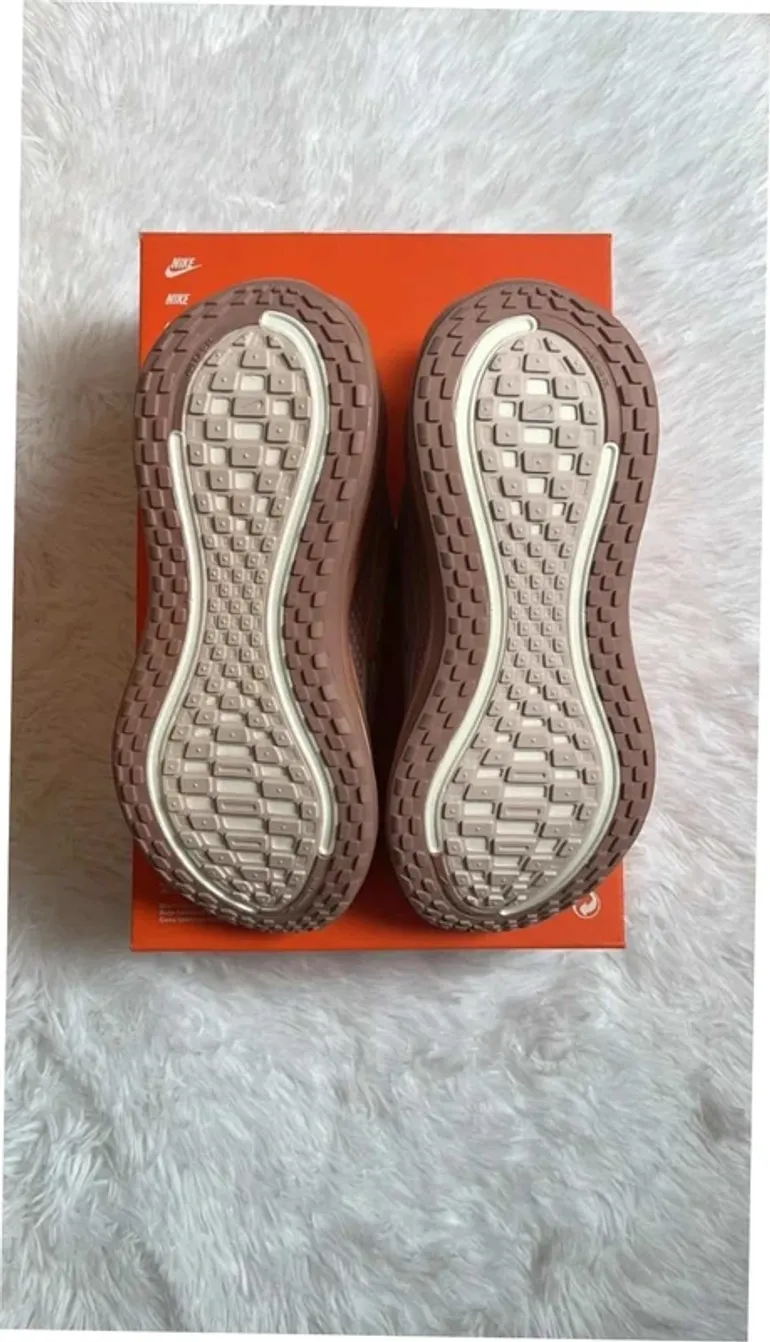Tweedehands Rose Nike Zoom Vomero Plus bike — afbeelding 3 van 11