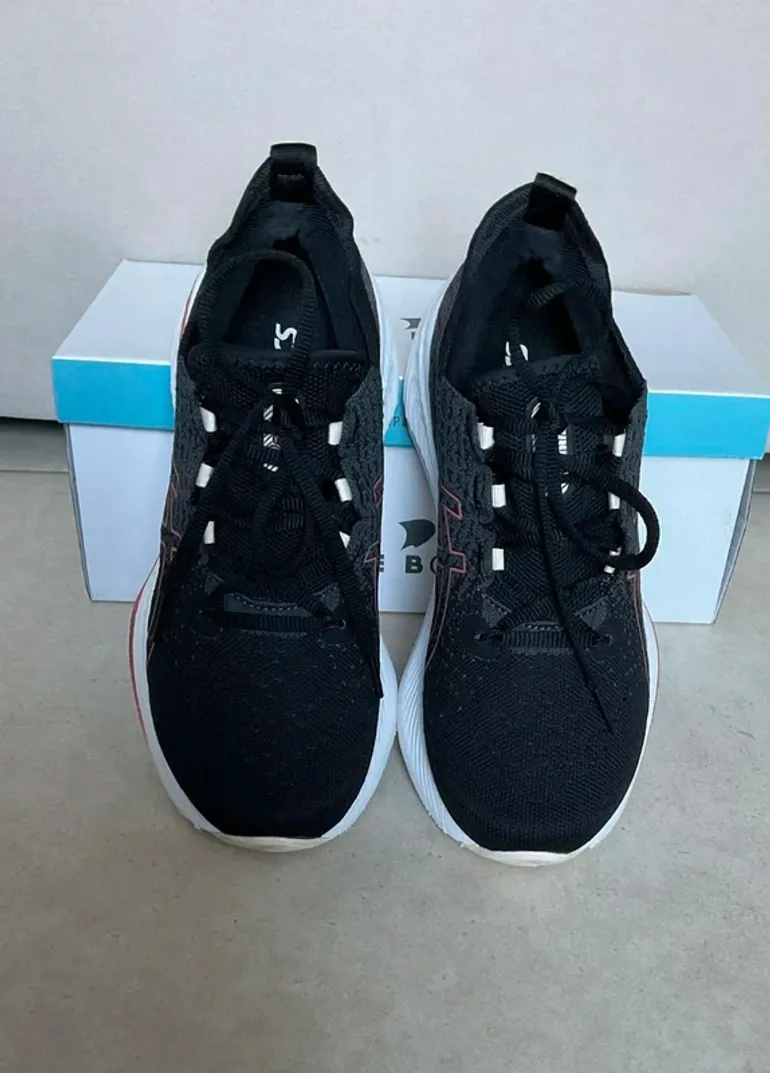 Tweedehands Asics FFBlast+ bike — afbeelding 4 van 7