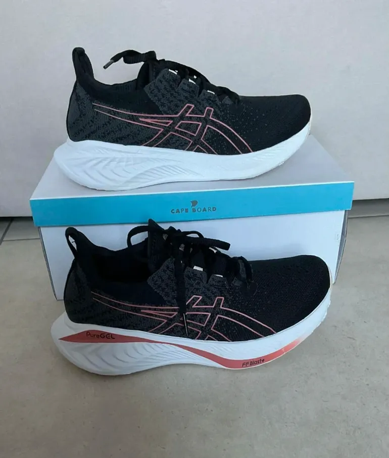 Tweedehands Asics FFBlast+ bike — afbeelding 2 van 7