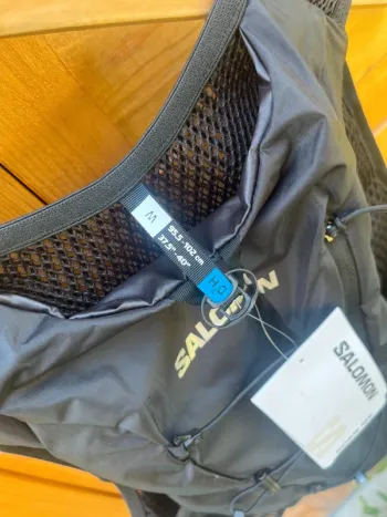 Used Salomon Running Gilet bike — image 6 of 7