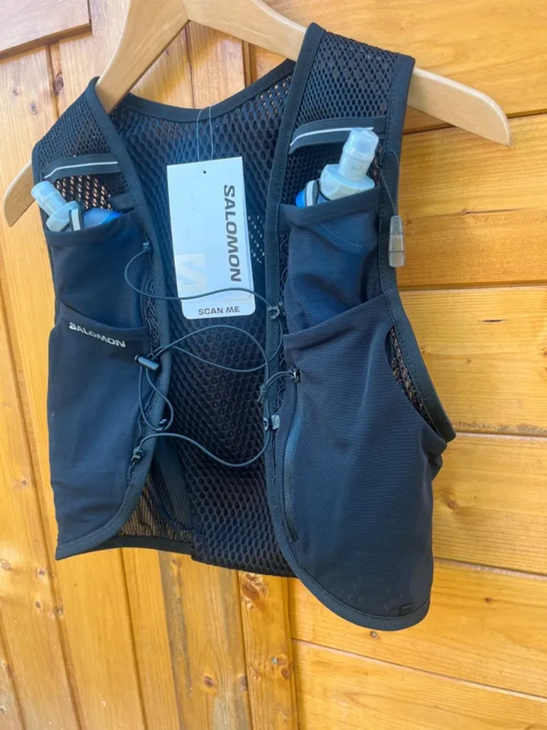 Used Salomon Running Gilet bike — image 3 of 7