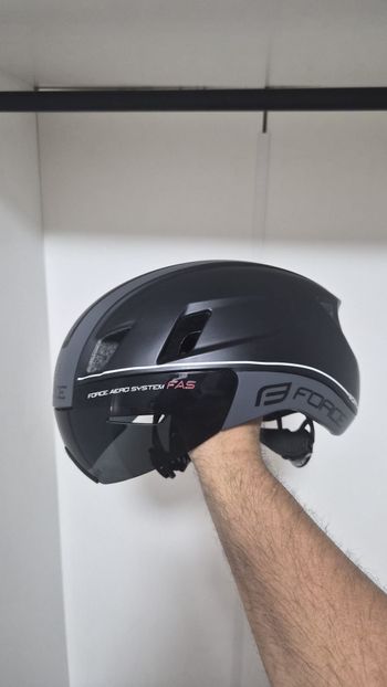 Brugt F3 Worm Force Aero Helmet bike — billede 7 af 8