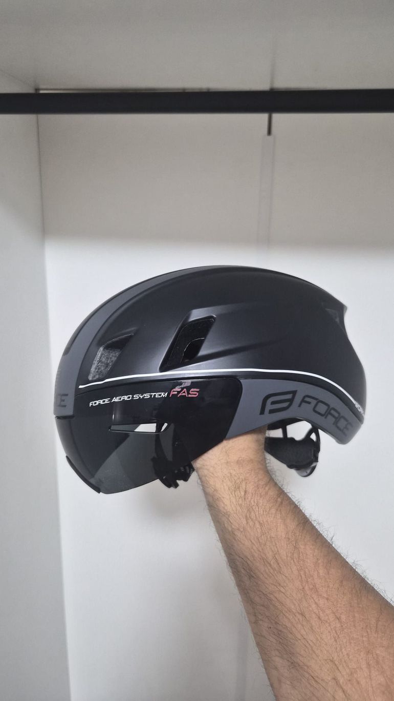 Brugt F3 Worm Force Aero Helmet bike — billede 7 af 8