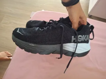 Used Hoka Scarpe Running Shoes
