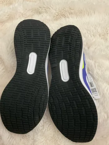 Gebrauchtes Adidas shoes 42 2/3 bike — Bild 3 von 3