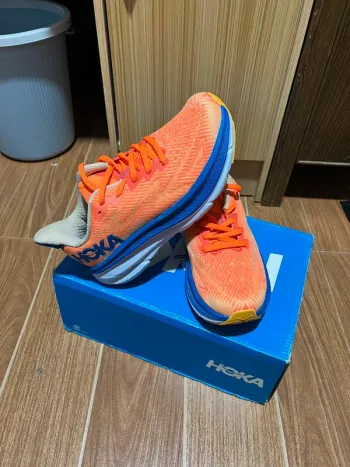 Hoka Bondi 9 bike d'occasion — image 4 sur 6