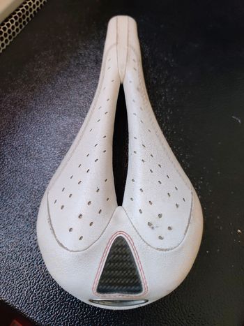 Gebrauchtes Sella Italia Selle de vélo 2010 Saddles & Seatposts